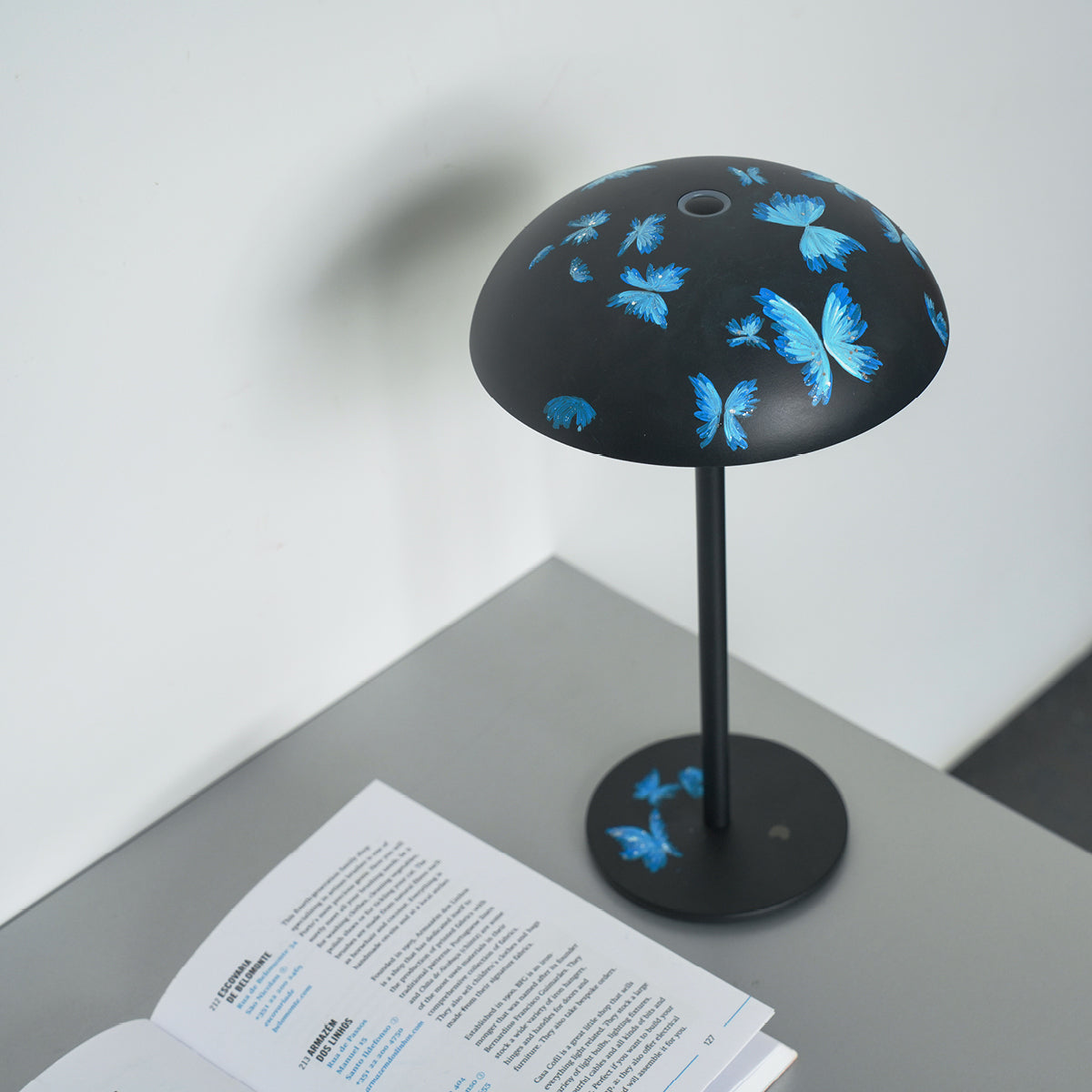 Blue Butterfly Relax-W Table Lamp