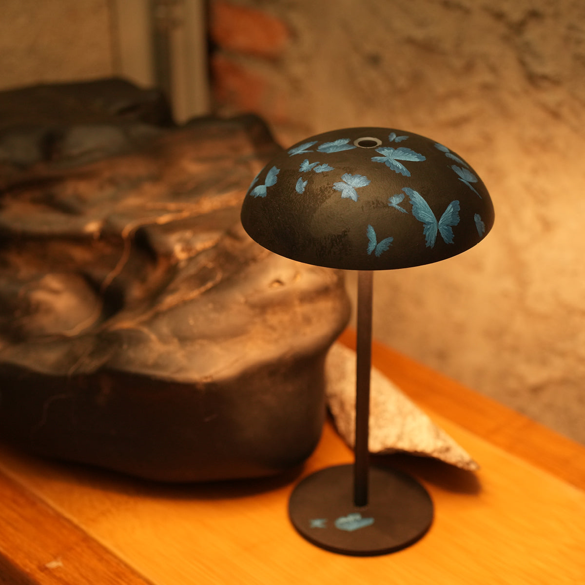 Blue Butterfly Relax-W Table Lamp